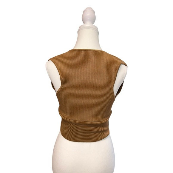 House of Harlow 1960 Ribbed Knit Crop Tank – Size M - Picture 5 of 6